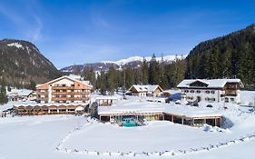 Hotel Dolomitenhof&Chalet Alte Post